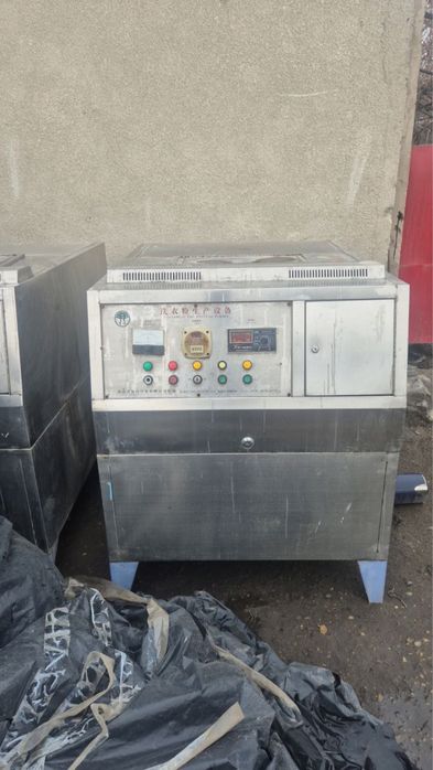 Кир сувиш парашоки ишлаб чикарувчи станок сотилади