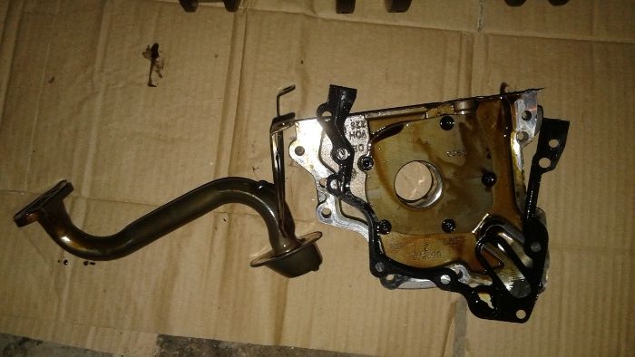 Pompa ulei Golf 4 benzina /bloc motor/pompa benzina