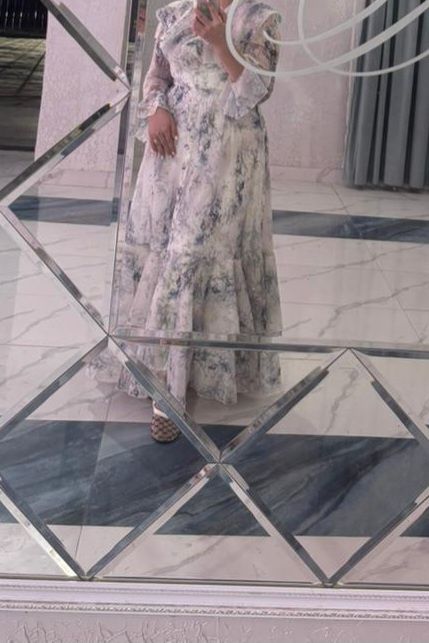 Вечерний көйлек сатылады