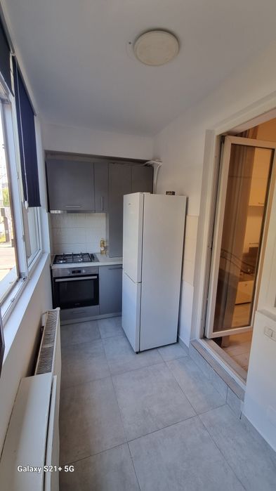Proprietar apartament 2 camere de inchiriat