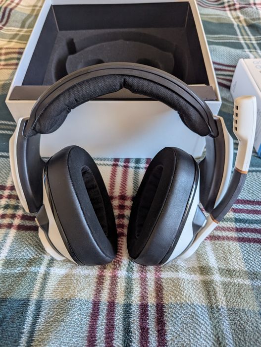 Sennheiser Epos GSP 600 + GSX 300 Геймърски слушалки