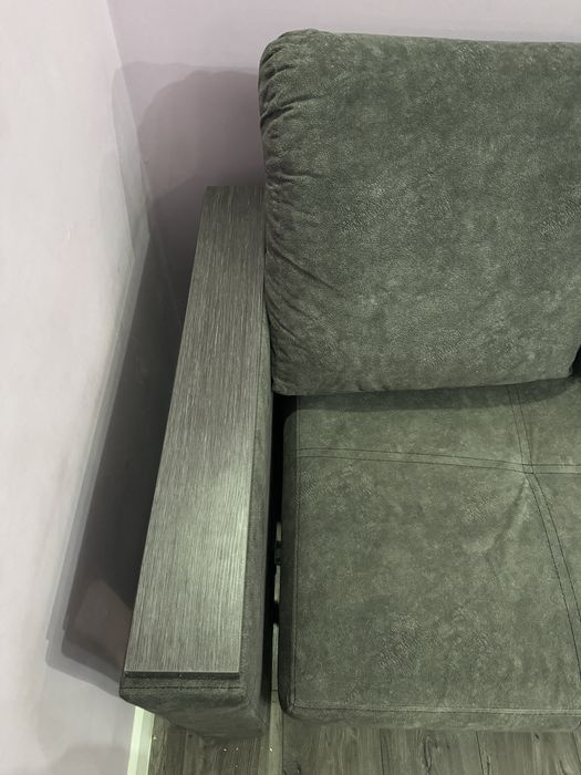 Диван Б/У гостевой 200м