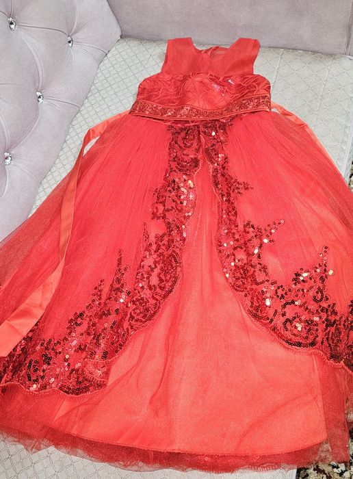 Мега красивое платье на девочку!