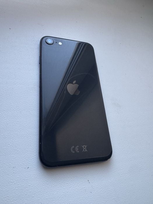 Iphone SE 2020 года