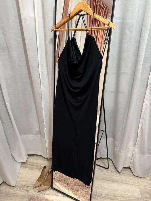 Rochie elegantă cu spatele gol cu defect Zara mărimea S