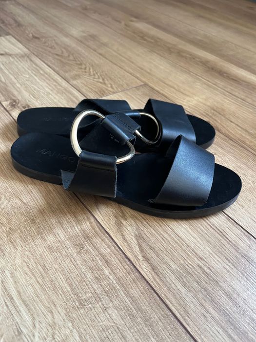 Летни чехли Mango