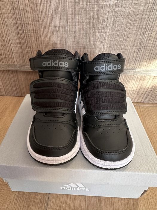 Детски обувки adidas