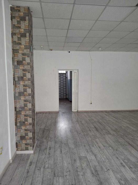 Spatiu comercial