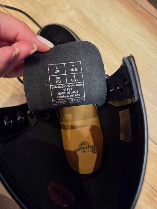 Dr. Martens Ниски ботуши с връзки в Черно