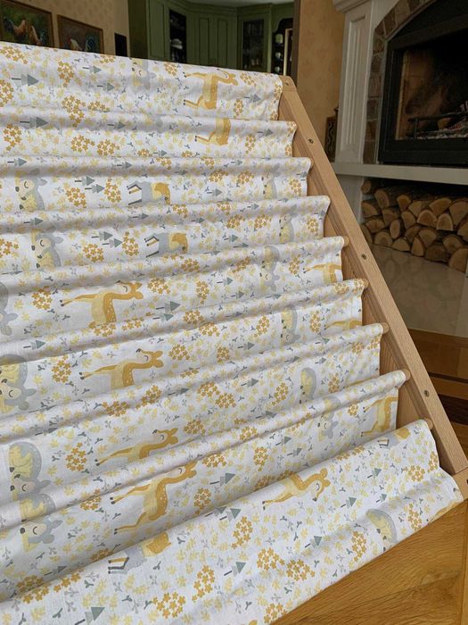 Ръчно изработена етажерка/библиотека за детски книги в два размера