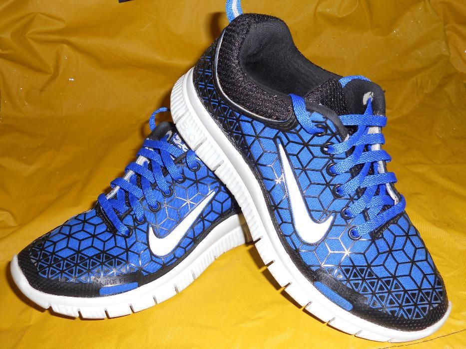 Дамски маратонки NIKE free run 5.0