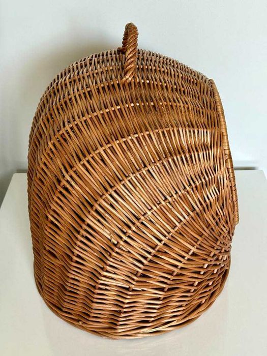 Кош / хралупа / легло за домашни любимци