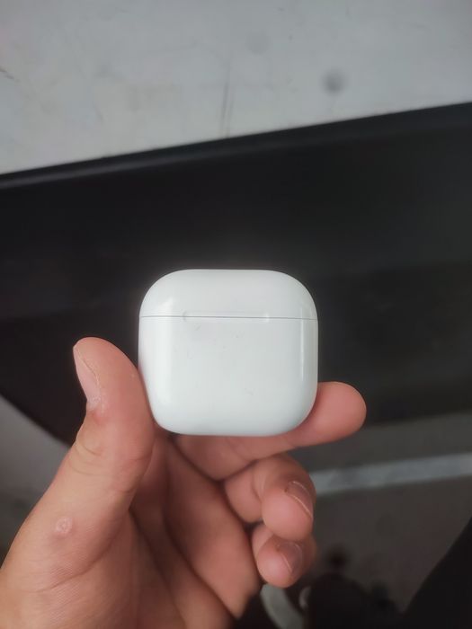 AirPods 4 оригинални