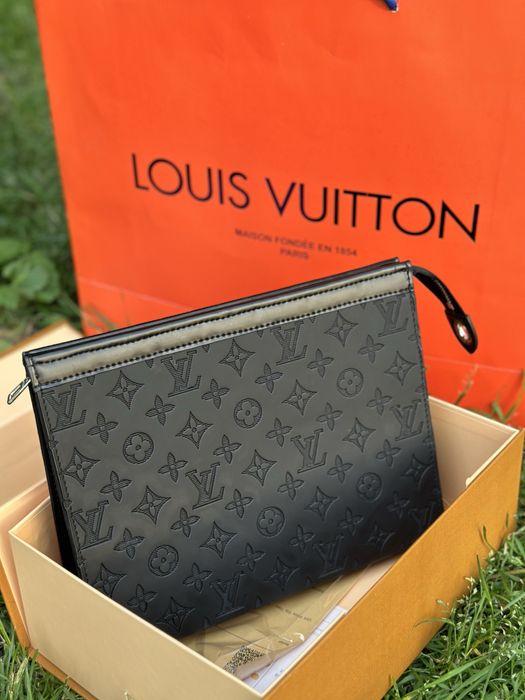 Барсетки Louis Vuitton