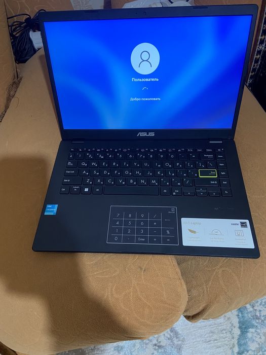 Asus сттильный новый почт