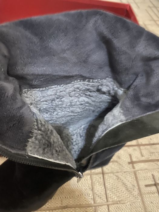 Продам замшевые сапоги