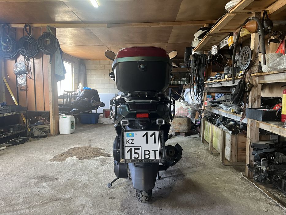 Продам скутер танк 150