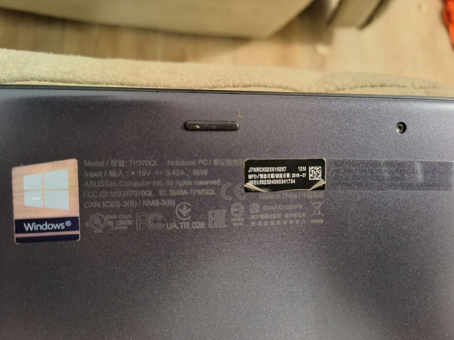 Vand laptop Asus