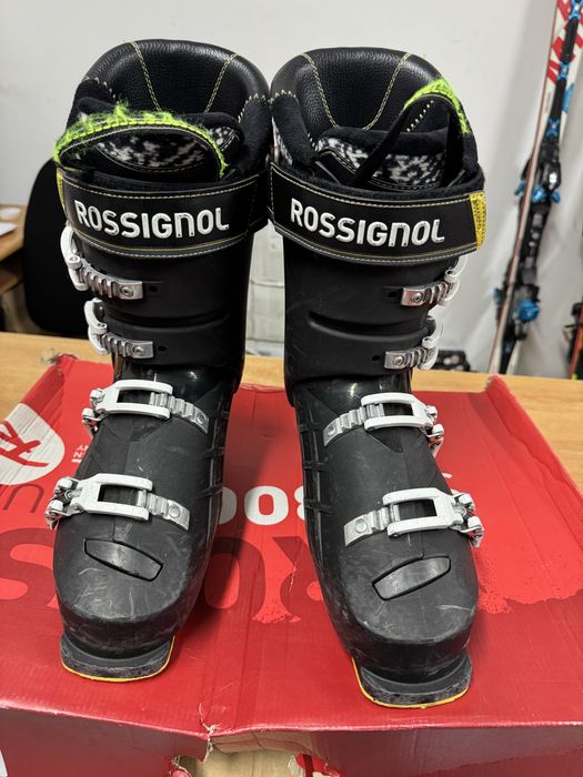 Clapari Rossignol 43-44, marime 28,5 cm