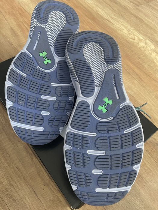 Маратонки Under Armour W