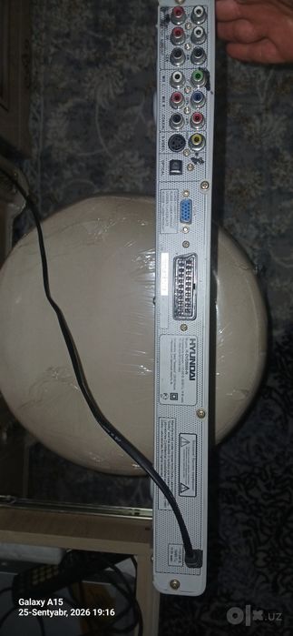 Dvd sotiladi zapchastga lekin ishlaydi
