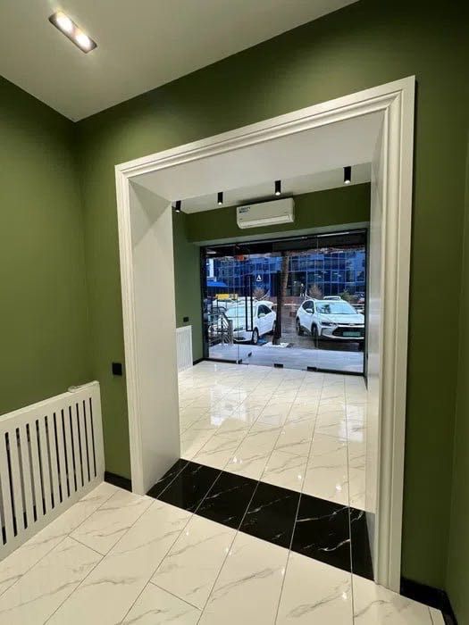 Продается Евро офис Ойбек метро, Angels Food 28м2