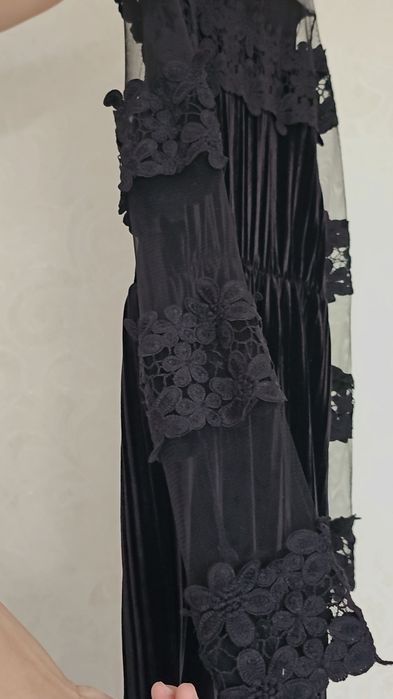 Платья бархат 2000тг