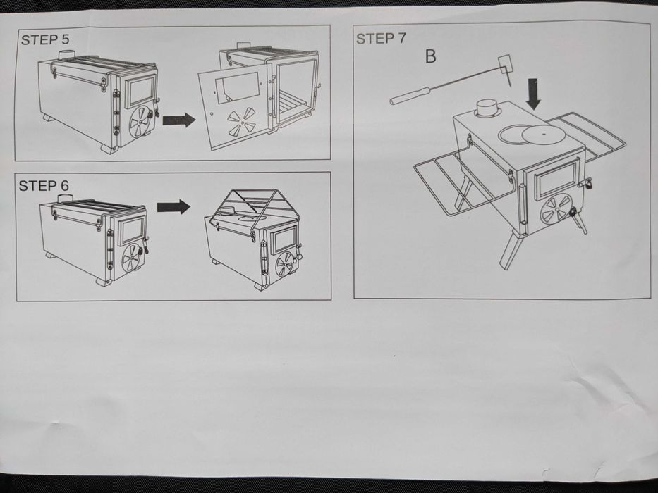 Туристическа метална печка на дърва за палатки.
