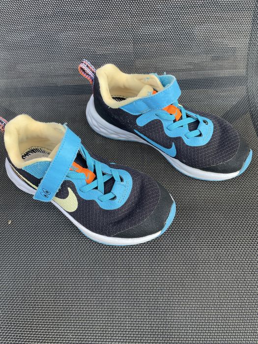 Adidasi Nike copii,marimea 29,5