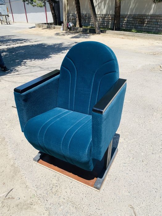 театральные кресла. Кресло в театр. Кресла в зал