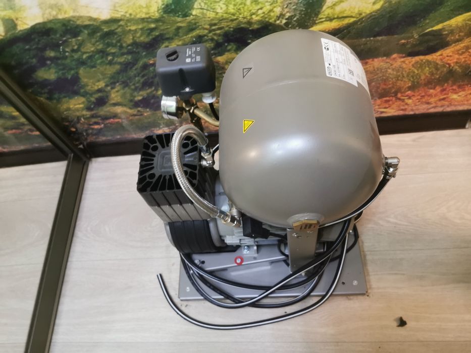 Продаётся компрессор новый