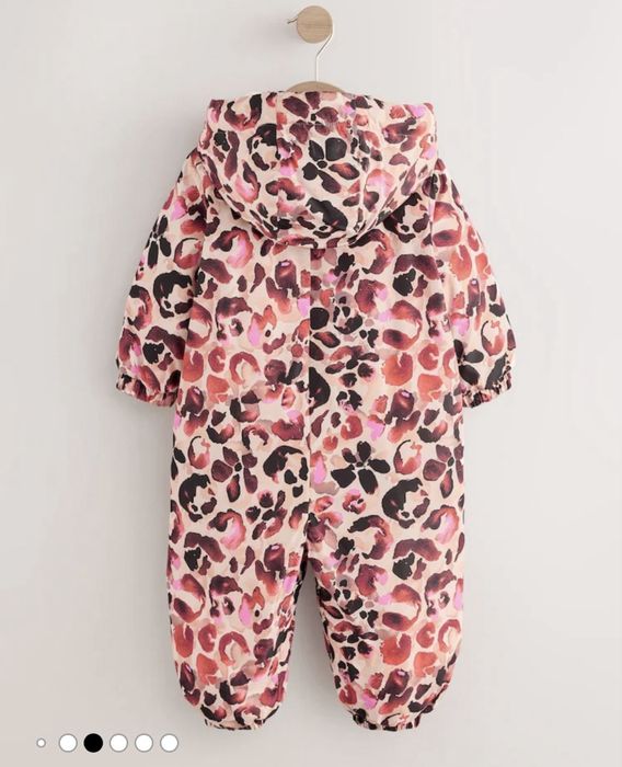 Next regular fit - shower resistant