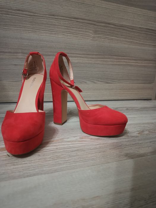 Дамски обувки 37 номер. ELON&ODD,  ZARA, Nike