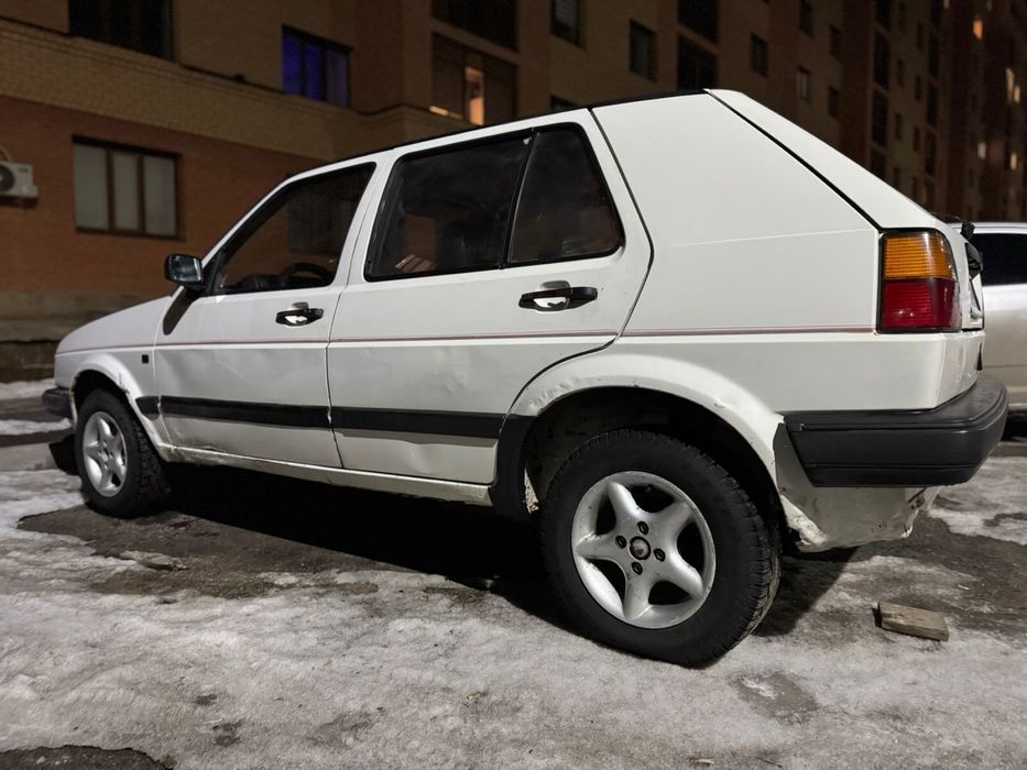 Гольф 2 в хорошем состоянии.