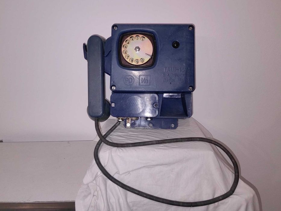 Колекция от ретро телефони