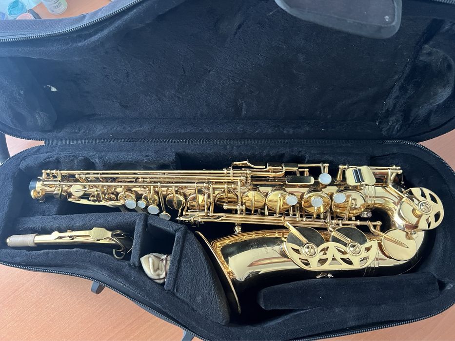 Saxofon alto JUPITER seria 500