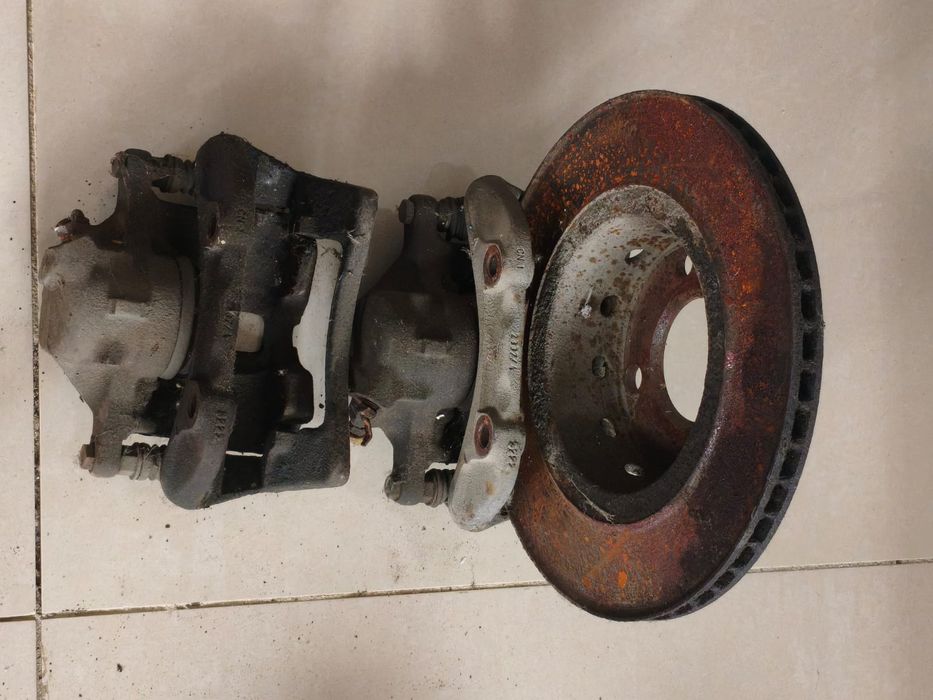 Запчасти на ауди б 4