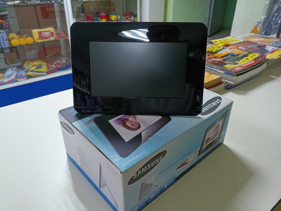 Продам фоторамку Samsung