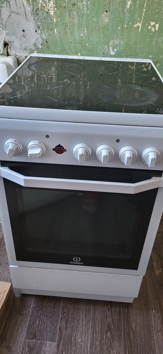 Продам керамическую электорплиту