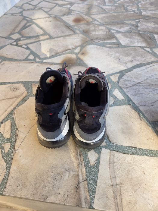 Оригинални маратонки