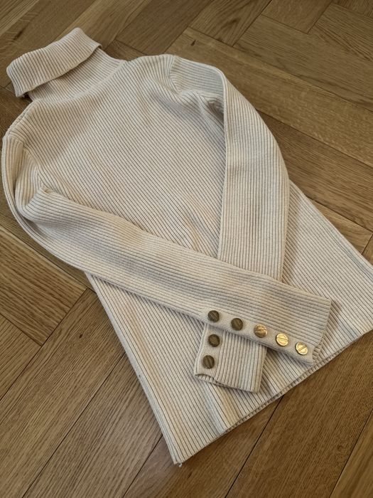 Новая одеждая для девушек в размере S