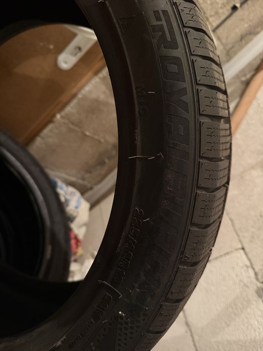 Зимни Гуми 225/45/19