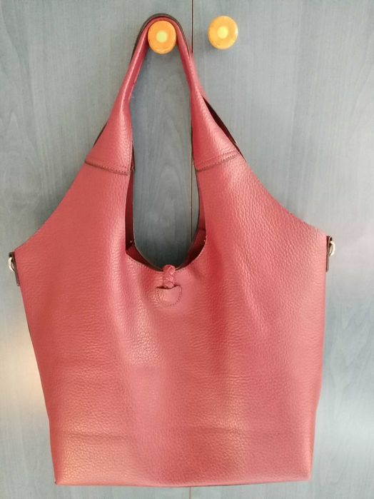 Нова дамска чанта