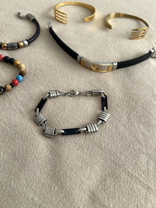 Мъжки гривни/аксесоари