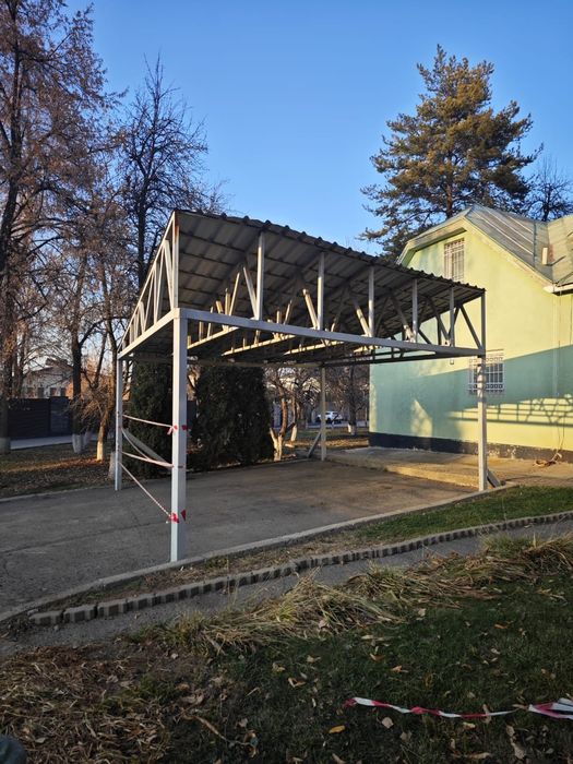Срочно Продам навес металлический.