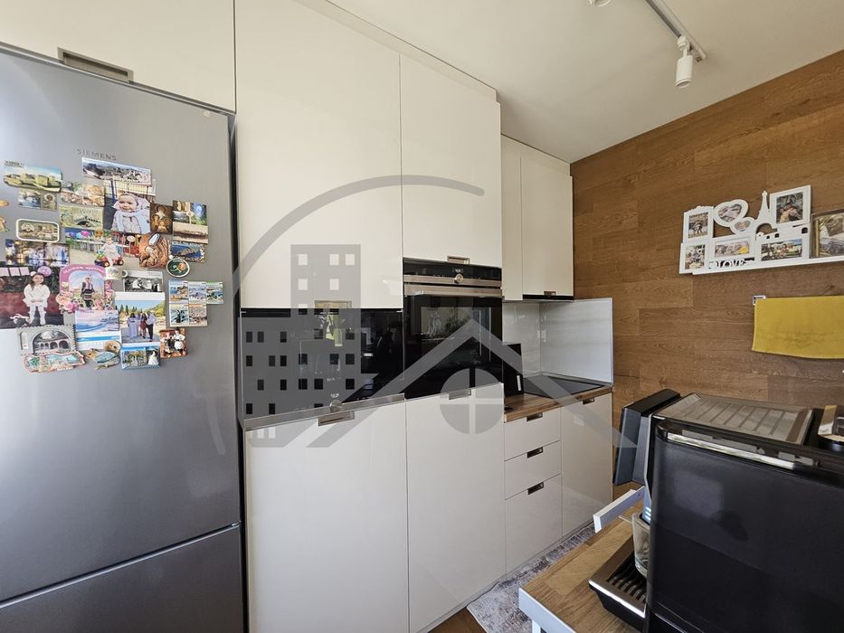 Продава се Тристаен апартамент в Варна, Възраждане 3 - 113 кв.м за 1974 €/кв.м - Снимка #4