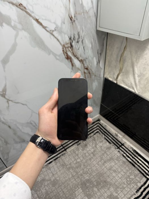 Ayfon 12 128GB  sastayana idiyal