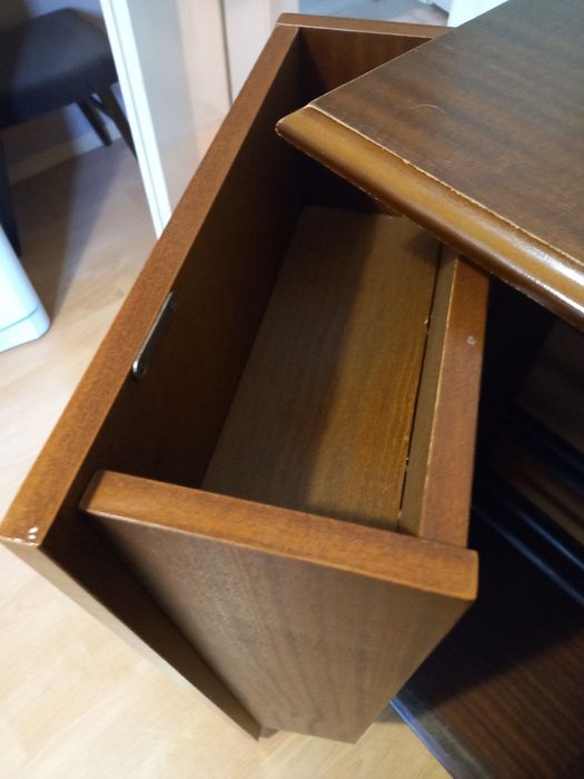 Масивна мебел Спешно!