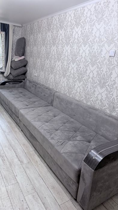 Продам диван в отличном состояний