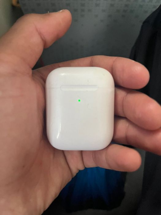 Airpods сатлат 7000 тенге